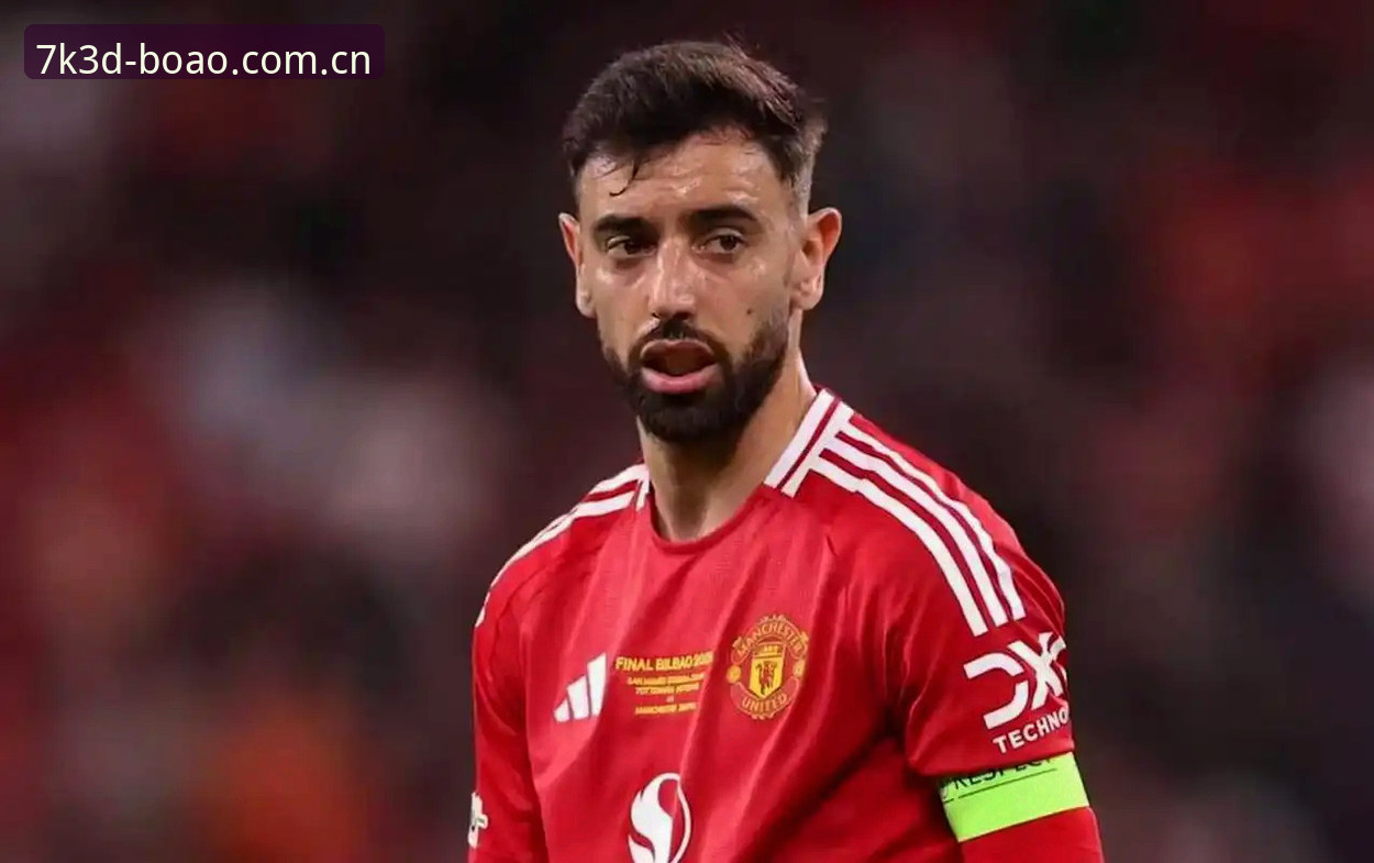 曼联将在英超末轮客场挑战布莱顿，这场关乎欧战资格的焦点战吸引了无数球迷的目光。赛前，曼联主教练卡里克出席了新闻发布会，透露了球队现状、合同进展、年轻球员机会等关键信息。对于博澳体育平台的用户来说，这意味着可以一边在博澳体育官网获取最新动态，一边通过博澳体育app下载的68.5 MB轻量包体，随时随地把控赛前局势。本文从实战角度出发，为你拆解卡里克发布会背后的5个实操要点，并结合博澳体育最新版攻略，帮助你在观看比赛时做出更精准的判断。